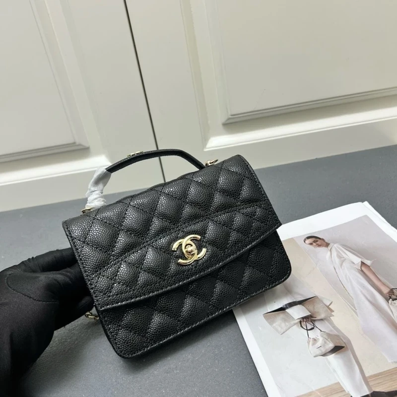 20250823_1659_image (5)