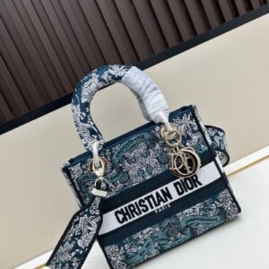 Dior Shopping Bags